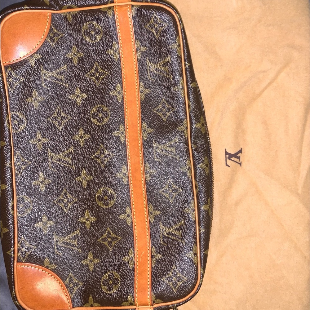 Compeigne 28 Clutch